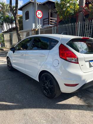 FORD FIESTA 1.6 SE HATCH 16V FLEX 4P MANUAL